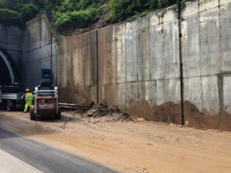 Frana sulla tre Valli Umbre a Forca di Cerro chiusa verso Spoleto