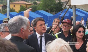 Terremoto, Matteo Renzi è arrivato al campo di San Pellegrino di Norcia