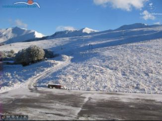 Appennino imbiancato, ecco la prima neve a Norcia e monte Vettore