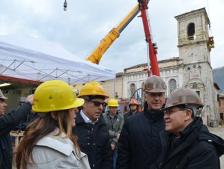 Monsignor Luis Antoni Tagle, ho visto paura e distruzione, ricostruiremo