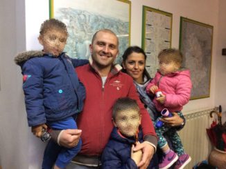 Coppia di commercianti se ne va da Norcia e riapre a Magione