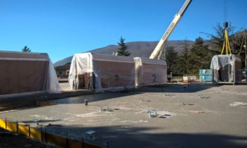 Terremoto, ricostruzione, prime casette arrivate a Norcia, nell'area via XX Settembre