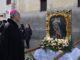 Processione penitenziale intorno alle mura di Norcia con la Madonna Addolorata