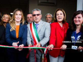 Maria Elena Boschi inaugura nuova scuola media Norcia