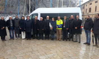 BCC dona pulmino a Onlus per la vita di Castelluccio di Norcia  