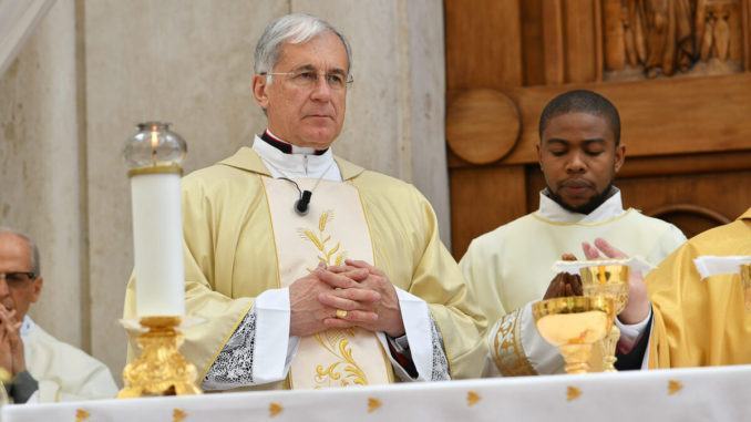 Messa di Natale dalle macerie alle chiese e cattedrali con mons. Boccardo