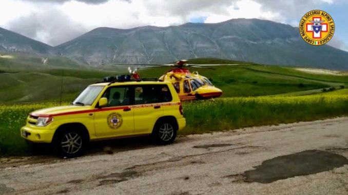 Donna colta da malore a Castelluccio, salvata dal Sasu dell'Umbria