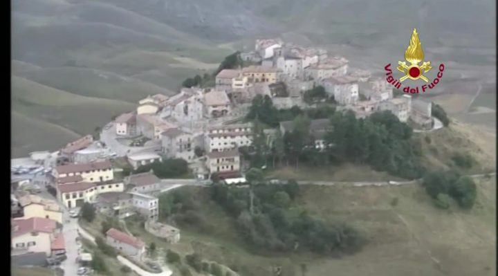 Ricostruzione post sisma piano Castelluccio al politecnico Torino
