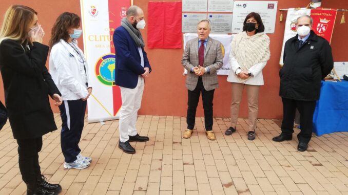 Panathlon dona arredi e materiale sportivo a scuole Valnerina
