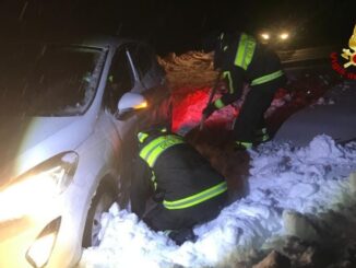 Valico Forca di Presta, famiglia di tre persone bloccata dalla neve 