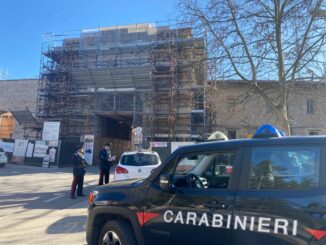 Minaccia il vicino di casa, tutto per un cane, denunciato a Norcia