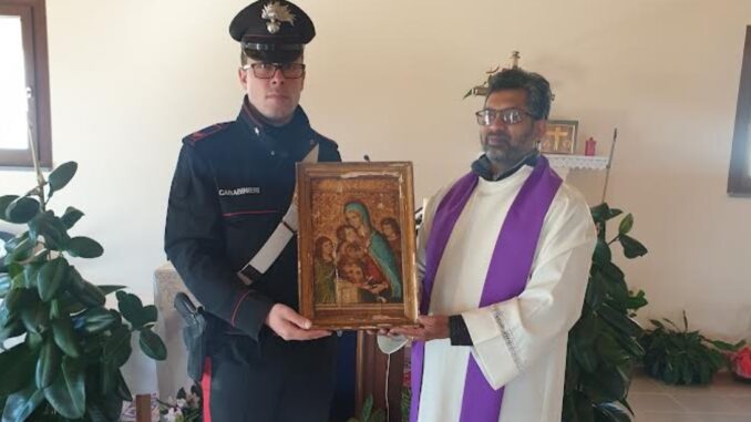 Carabinieri di Spoleto riconsegnano oggetti sacri all'Arcidiocesi