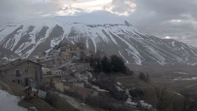 Il timelapse no wars di Castelluccio di Norcia