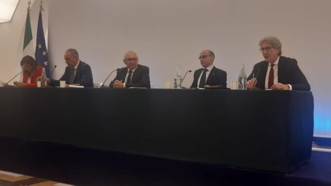 Ricostruzione Scuola, presentato a Roma il bando unico alla presenza del Ministro Bianchi