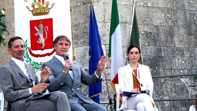 Brunello Cucinelli a Norcia: La sfida di ridare dignità al lavoro operaio