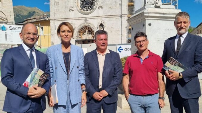 La cultura al servizio della ricostruzione, Castelli e Giuli a Norcia
