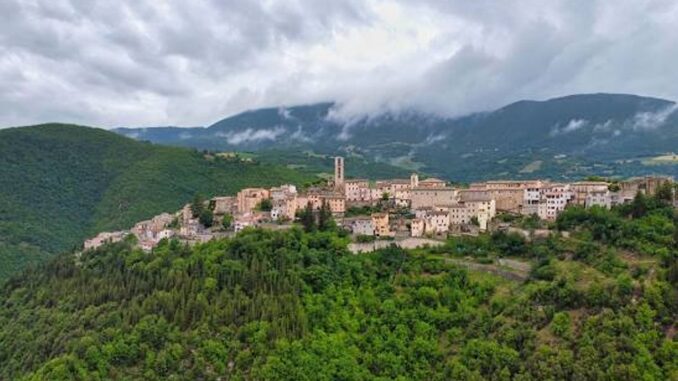 Borgo Cerreto di Spoleto sagra del fungo e trota fiume Nera