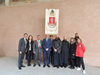 La Fiaccola Benedettina Illumina Montecitorio: Messaggio di Pace
