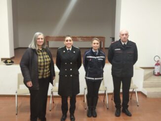 Il Capitano Messore insegna alla popolazione a evitare le truffe