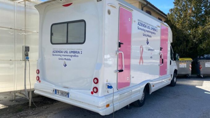Campagna di screening utilizzo del mammografo mobile