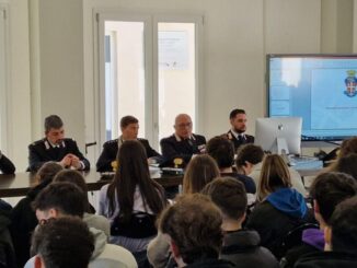 I Carabinieri incontrano gli studenti per la cultura della legalità