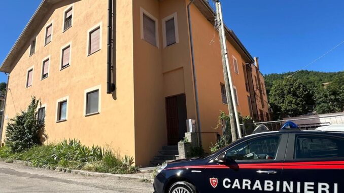 Intervento carabinieri violenza domestica: aggressore allontanato