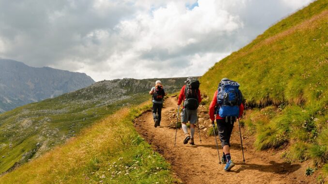 Trekking ghiotto Sibillini: esperienza unica a Castelluccio di Norcia 