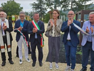 Inaugurata area giochi ad Ancarano di Norcia grazie a PolieCo