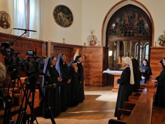 Il Rosario in diretta dal Monastero di Santa Rita su Tv2000