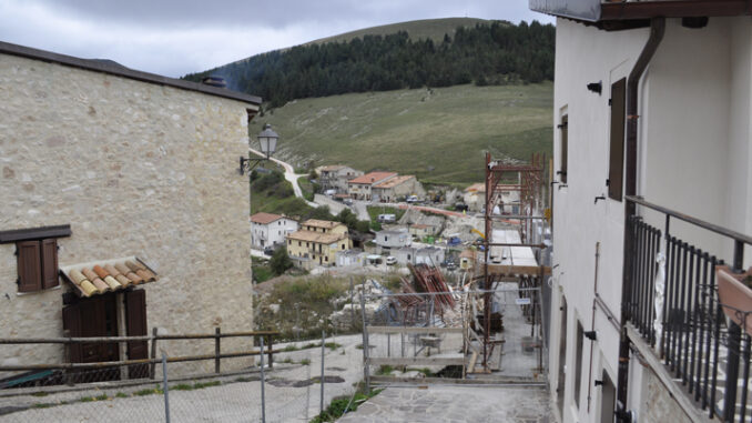 Castelluccio di Norcia, è iniziato il progetto di recupero del borgo