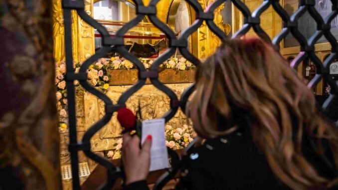 Aiutami a pregare, libro delle monache di Cascia per riscoprire la preghiera e ritrovarsi