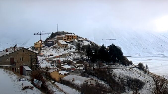 Inverno a Castelluccio: lo straordinario spettacolo dei Monti Sibillini