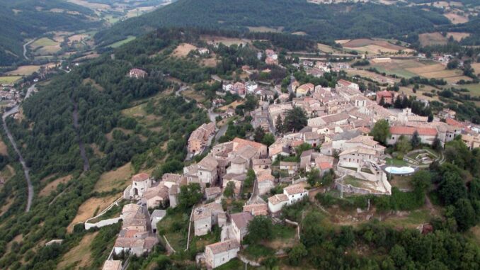 Il Gruppo Bartoli riapre la farmacia di Monteleone di Spoleto