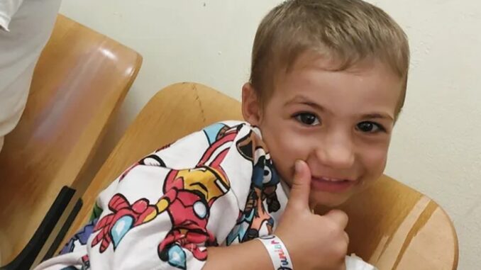 Giovedì i funerali del piccolo, simbolo di amore e forza
