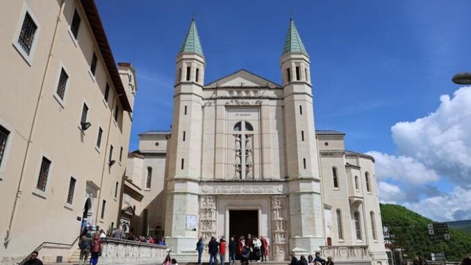 Santa Rita 2025: festa, riconoscimenti e fiaccola di pace a Cascia