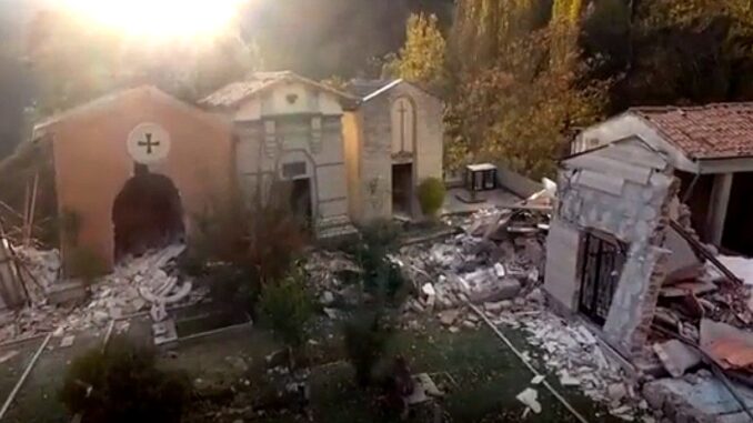 Nuovi fondi per il cimitero di Preci, stanziati 170mila euro Nuovi fondi per il cimitero di Preci, stanziati 170mila euro