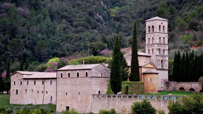 Inaugurazione nuovo impianto di illuminazione e restauri all’Abbazia di San Pietro in Valle