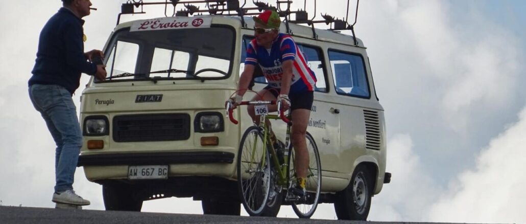 Cicloturistica d’epoca, un abbraccio ai Sibillini a Norcia e Castelluccio